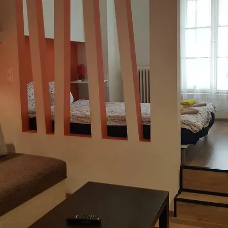 Nozzi 5 Studio City Budapest